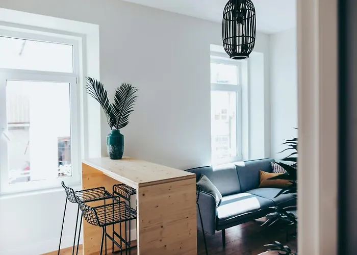 Cozy 1br Getaway Intendente | By Airnest Lisboa