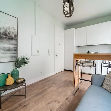 Cozy 1br Getaway Intendente | By Airnest *