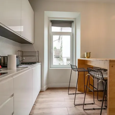 Cozy 1br Getaway Intendente | By Airnest Apartment *